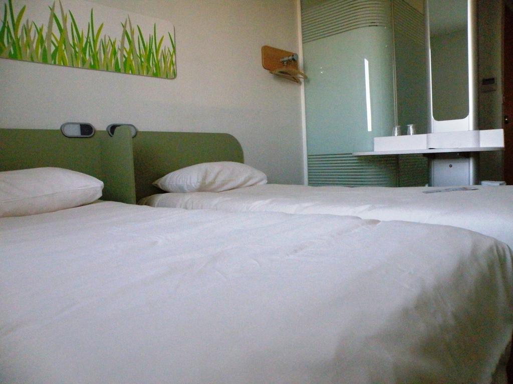 Ibis Budget Montauban Les Chaumes Oda fotoğraf